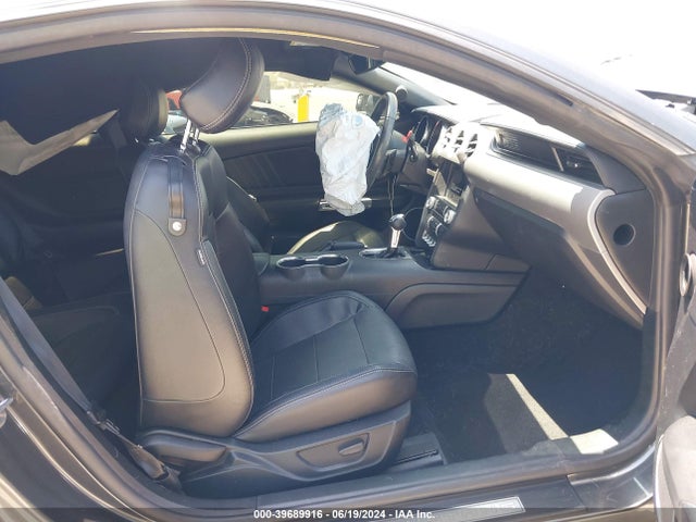 Ford Mustang Ecoboost Premium Fastback 2020 1FA6P8TH7L5148052 Image 5