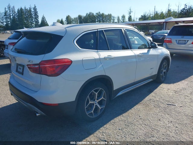 BMW X1 Xdrive28i 2016 WBXHT3Z38G4A51585 Image 4