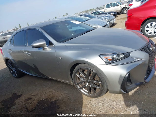 Lexus IS 300 2018 JTHBA1D28J5070212 Image 14