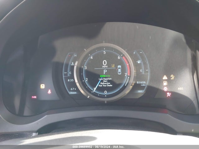 Lexus IS 300 2018 JTHBA1D28J5070212 Image 7