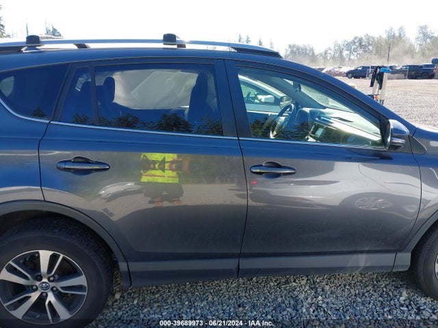 Toyota Rav4 Xle 2017 JTMRFREV5HD203291 Image 13