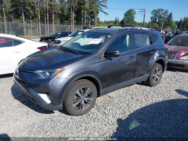 Toyota Rav4 Xle 2017 JTMRFREV5HD203291 Image 2