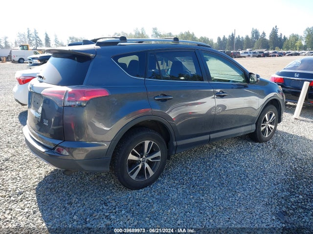 Toyota Rav4 Xle 2017 JTMRFREV5HD203291 Image 4