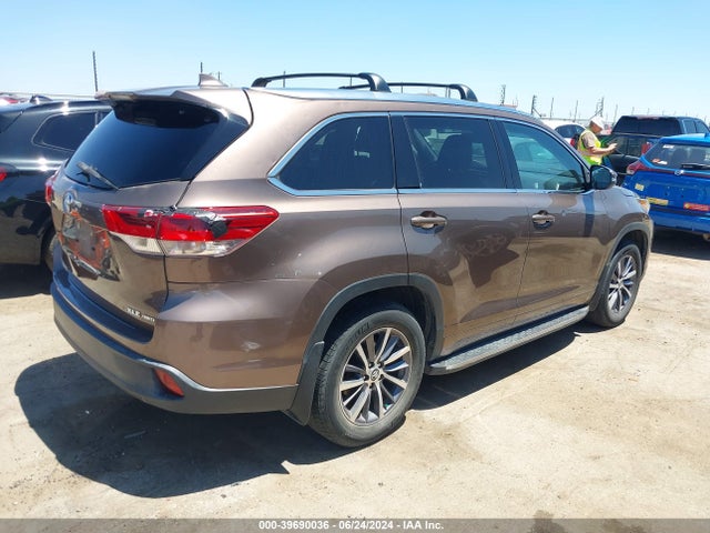 Toyota Highlander Xle 2017 5TDJZRFH1HS443391 Image 4