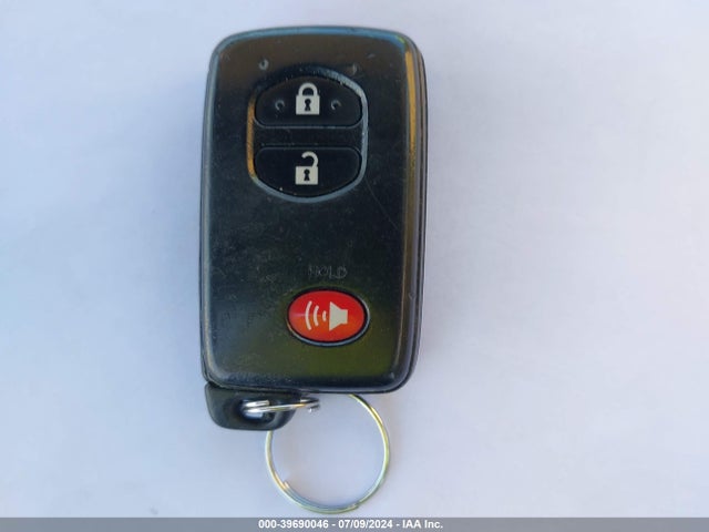 Toyota Prius Three 2015 JTDKN3DU0F0409097 Image 11