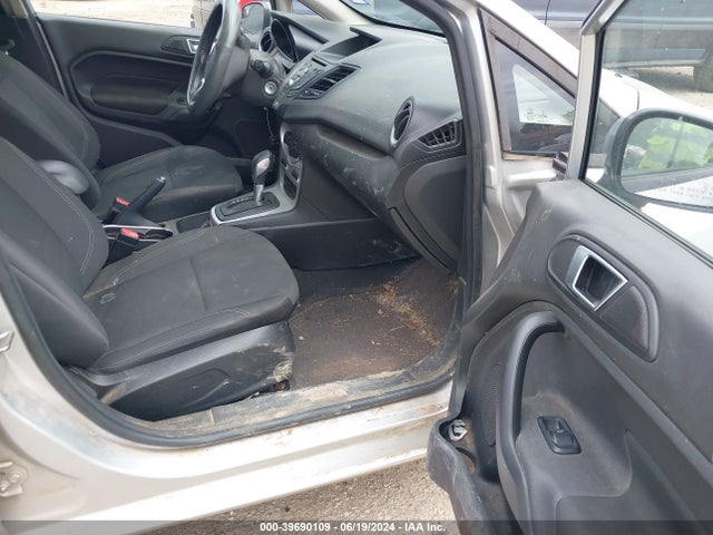 Ford FIESTA SE 2016 3FADP4BJ0GM154389 Image 5