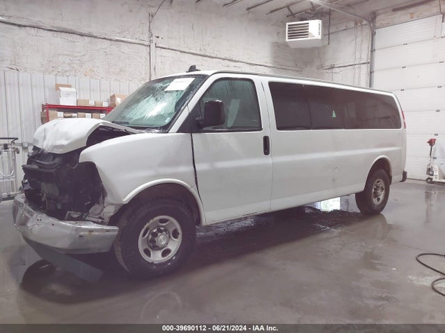 Chevrolet Express 3500 Lt 2018 1GAZGPFG6J1267888 Image 2