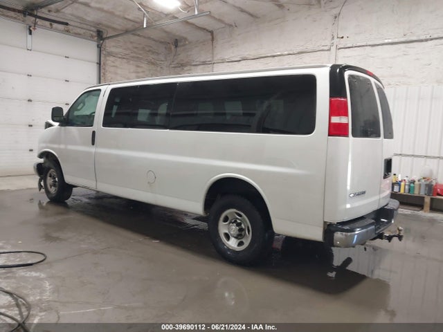 Chevrolet Express 3500 Lt 2018 1GAZGPFG6J1267888 Image 3