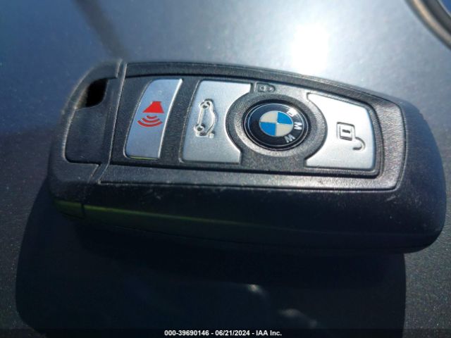 WBA8A9C59GK618490 BMW 320i