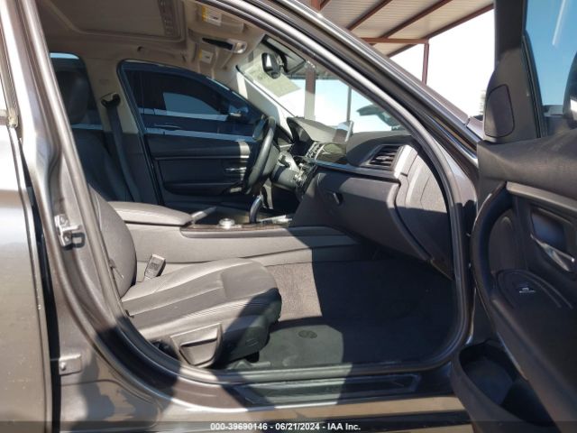 WBA8A9C59GK618490 BMW 320i