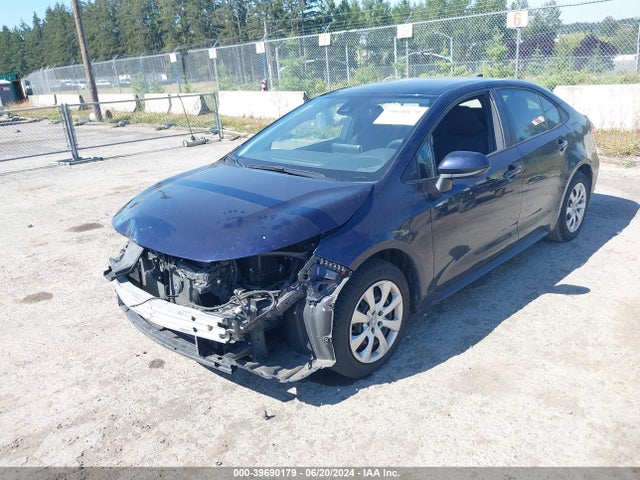 Toyota COROLLA LE 2021 5YFEPMAE6MP256268 Image 2
