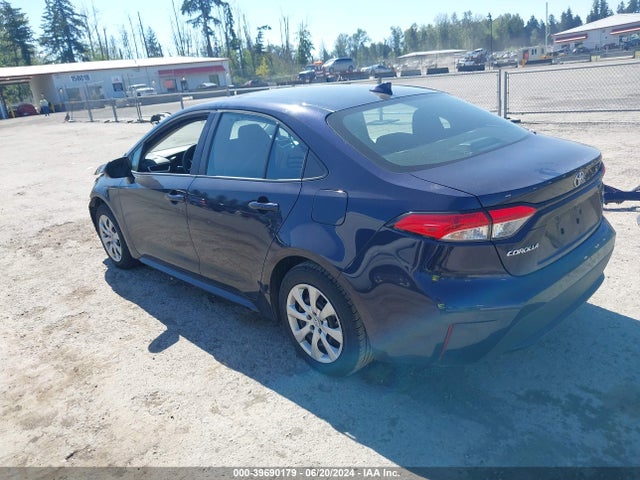 Toyota COROLLA LE 2021 5YFEPMAE6MP256268 Image 3