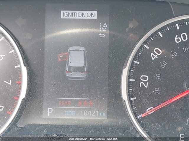 2T3C1RFV1NW220557 Toyota Rav4 Xle Premium