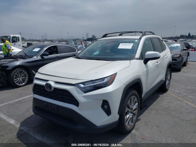 2T3C1RFV1NW220557 Toyota Rav4 Xle Premium