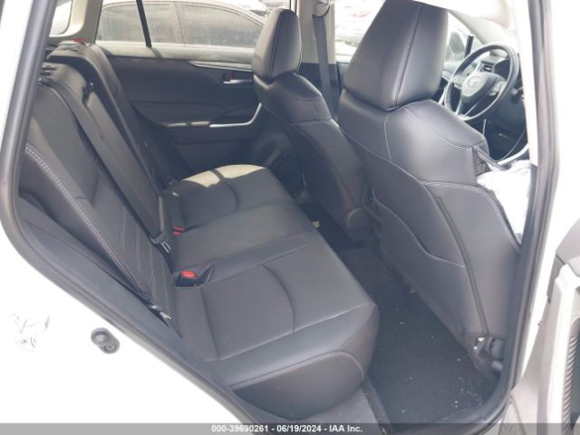 2T3C1RFV1NW220557 Toyota Rav4 Xle Premium