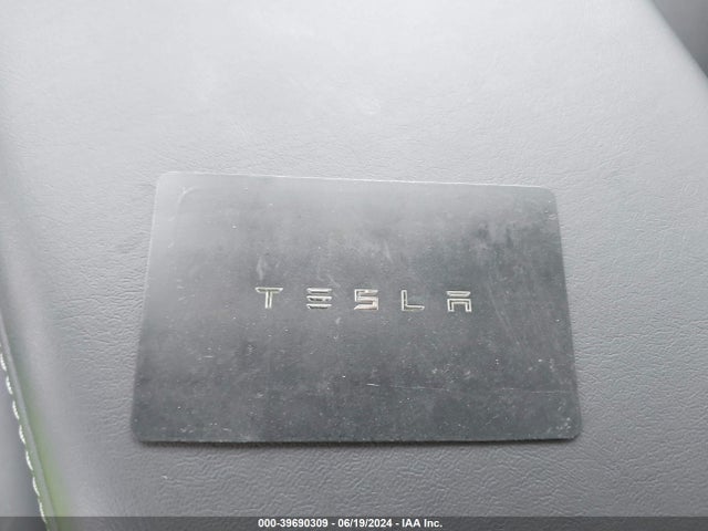 5YJ3E1EA5JF044343 Tesla Model 3 Long Range/mid Range