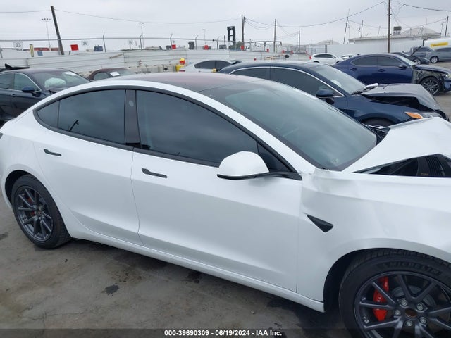 5YJ3E1EA5JF044343 Tesla Model 3 Long Range/mid Range