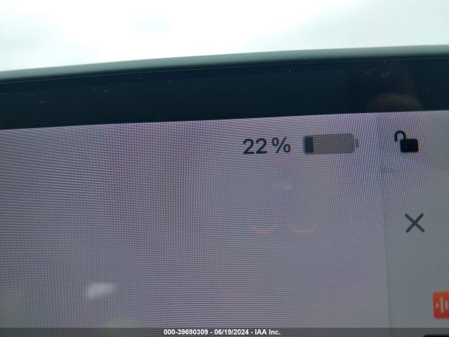 5YJ3E1EA5JF044343 Tesla Model 3 Long Range/mid Range