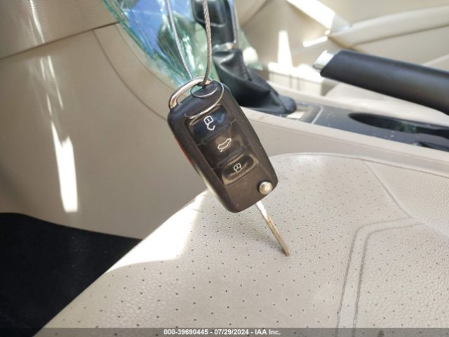 1VWDT7A32HC055339 Volkswagen Passat 1.8t R-line