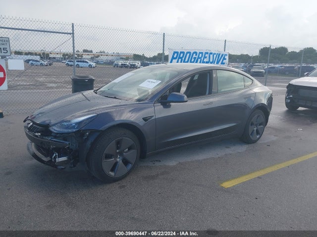 Tesla Model 3 Rear-wheel Drive 2023 5YJ3E1EAXPF711559 Image 2