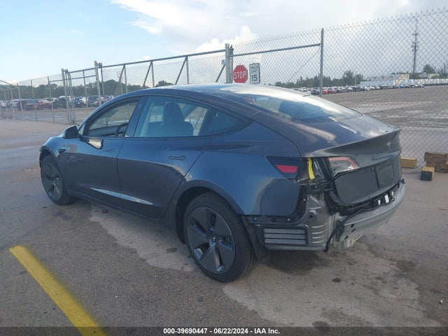 Tesla Model 3 Rear-wheel Drive 2023 5YJ3E1EAXPF711559 Image 3