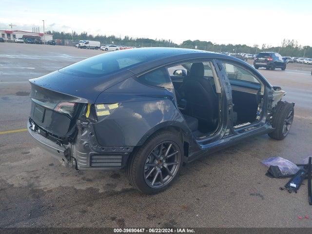 Tesla Model 3 Rear-wheel Drive 2023 5YJ3E1EAXPF711559 Image 4