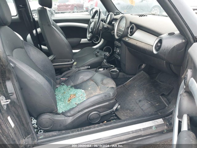 2013 MINI CLUBMAN WMWZG3C57DTY39396 Photo 4
