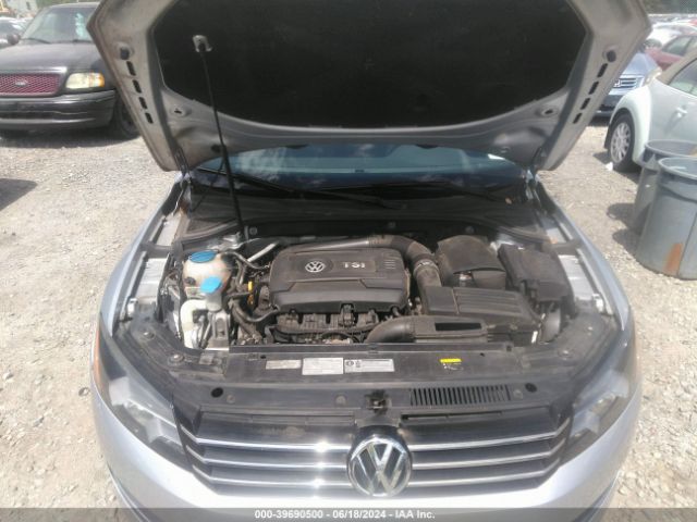 1VWAS7A34FC081038 Volkswagen Passat 1.8t S