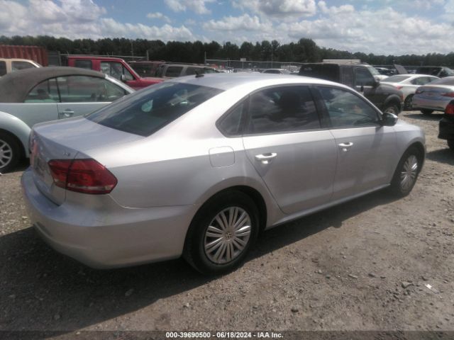 1VWAS7A34FC081038 Volkswagen Passat 1.8t S