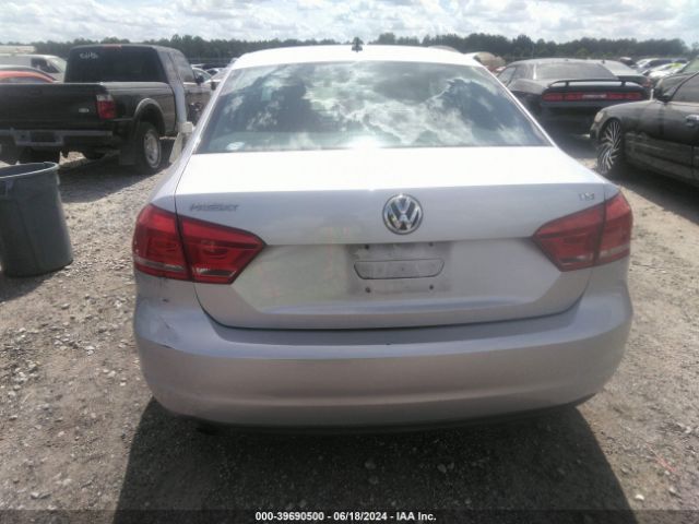 1VWAS7A34FC081038 Volkswagen Passat 1.8t S