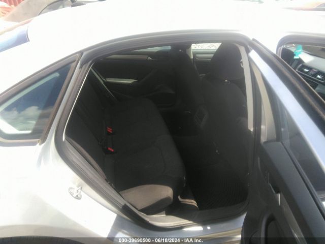 1VWAS7A34FC081038 Volkswagen Passat 1.8t S