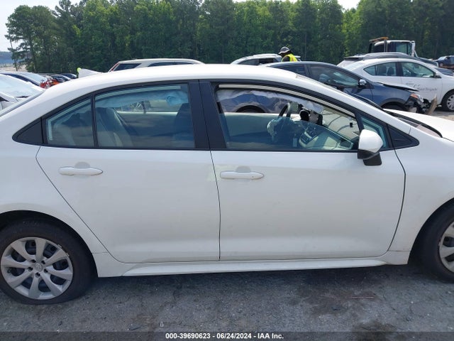 Toyota COROLLA LE 2022 5YFEPMAE0NP294869 Image 13