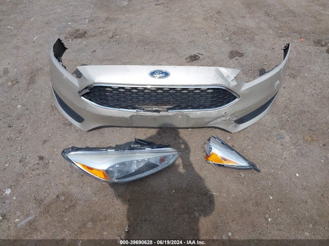 1FADP3F20HL237823 Ford FOCUS SE
