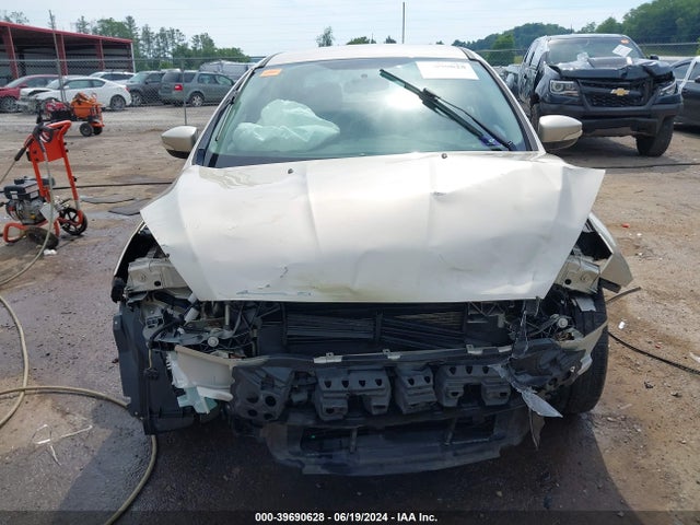 1FADP3F20HL237823 Ford FOCUS SE