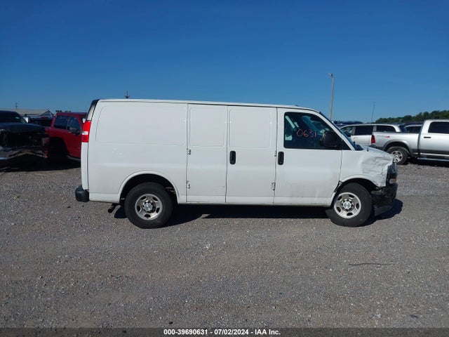 Chevrolet Express 2500 Work Van 2019 1GCWGAFGXK1222946 Image 13