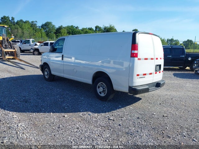 Chevrolet Express 2500 Work Van 2019 1GCWGAFGXK1222946 Image 3