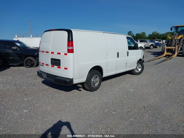 Chevrolet Express 2500 Work Van 2019 1GCWGAFGXK1222946 Image 4