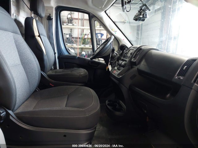 3C6URVJGXKE558021 RAM Promaster 3500 Cargo Van High Roof 159 Wb Ext