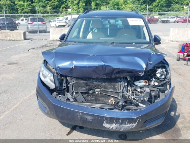 WVGAV7AX5FW597612 Volkswagen TIGUAN SE