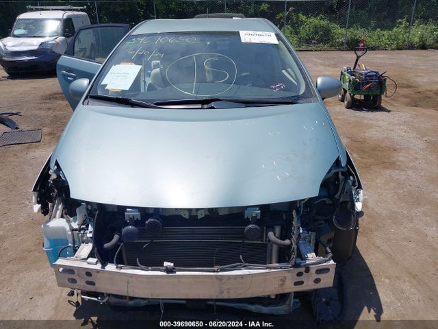 Toyota Prius Three 2015 JTDKN3DU4F1887761 Image 13