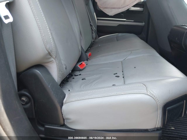 5TFBY5F12HX610578 Toyota Tundra Limited 5.7l V8