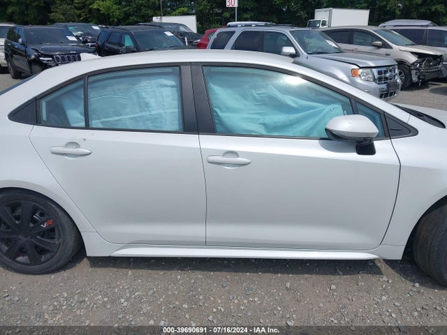Toyota COROLLA LE 2022 5YFEPMAE6NP323968 Image 13
