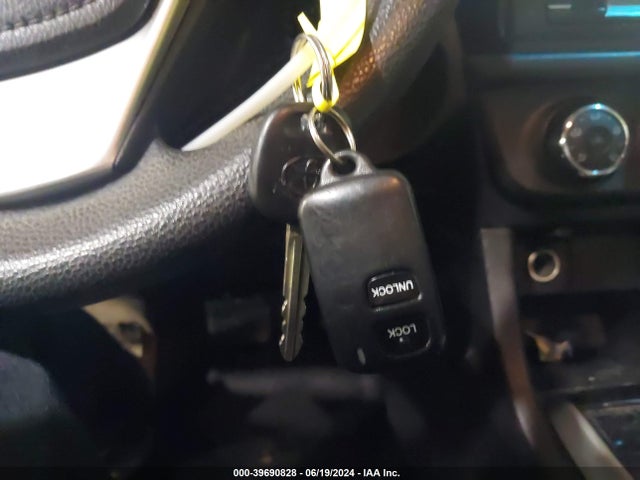 Toyota COROLLA L 2016 5YFBURHE3GP551587 Image 11