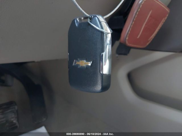 1GNSKHKC3KR295660 Chevrolet Suburban Lt