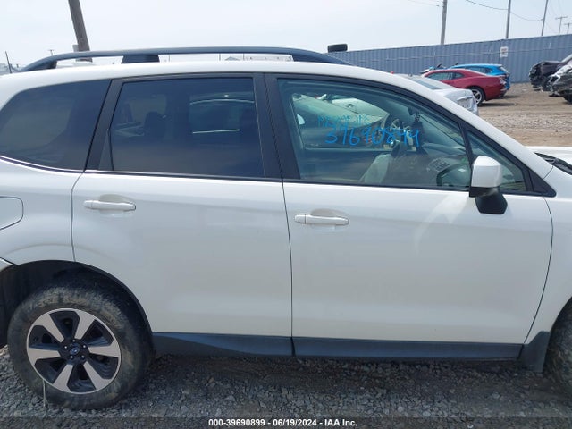 Subaru Forester 2.5i Premium 2017 JF2SJAEC8HH416651 Image 14