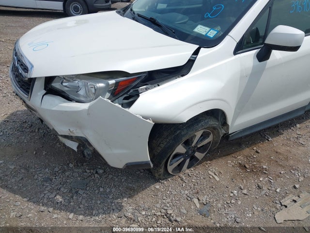 Subaru Forester 2.5i Premium 2017 JF2SJAEC8HH416651 Image 18