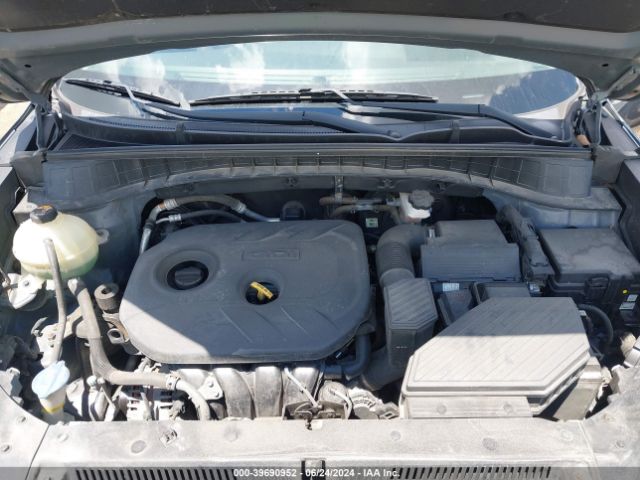 KM8J33A4XHU528420 Hyundai TUCSON SE