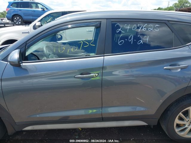 KM8J33A4XHU528420 Hyundai TUCSON SE