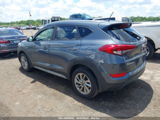 KM8J33A4XHU528420 Hyundai TUCSON SE