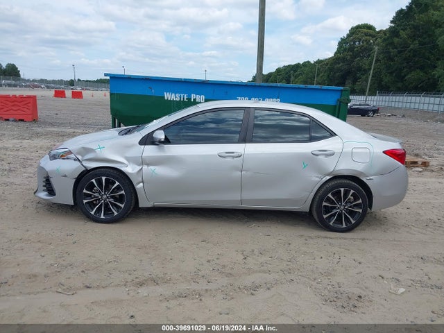 5YFBURHEXJP845754 Toyota COROLLA SE